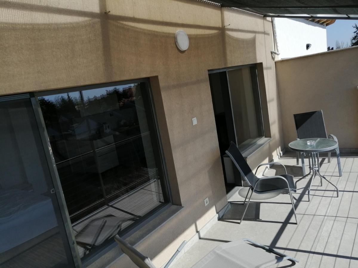 Lux Apartman Balatonfured Ngoại thất bức ảnh