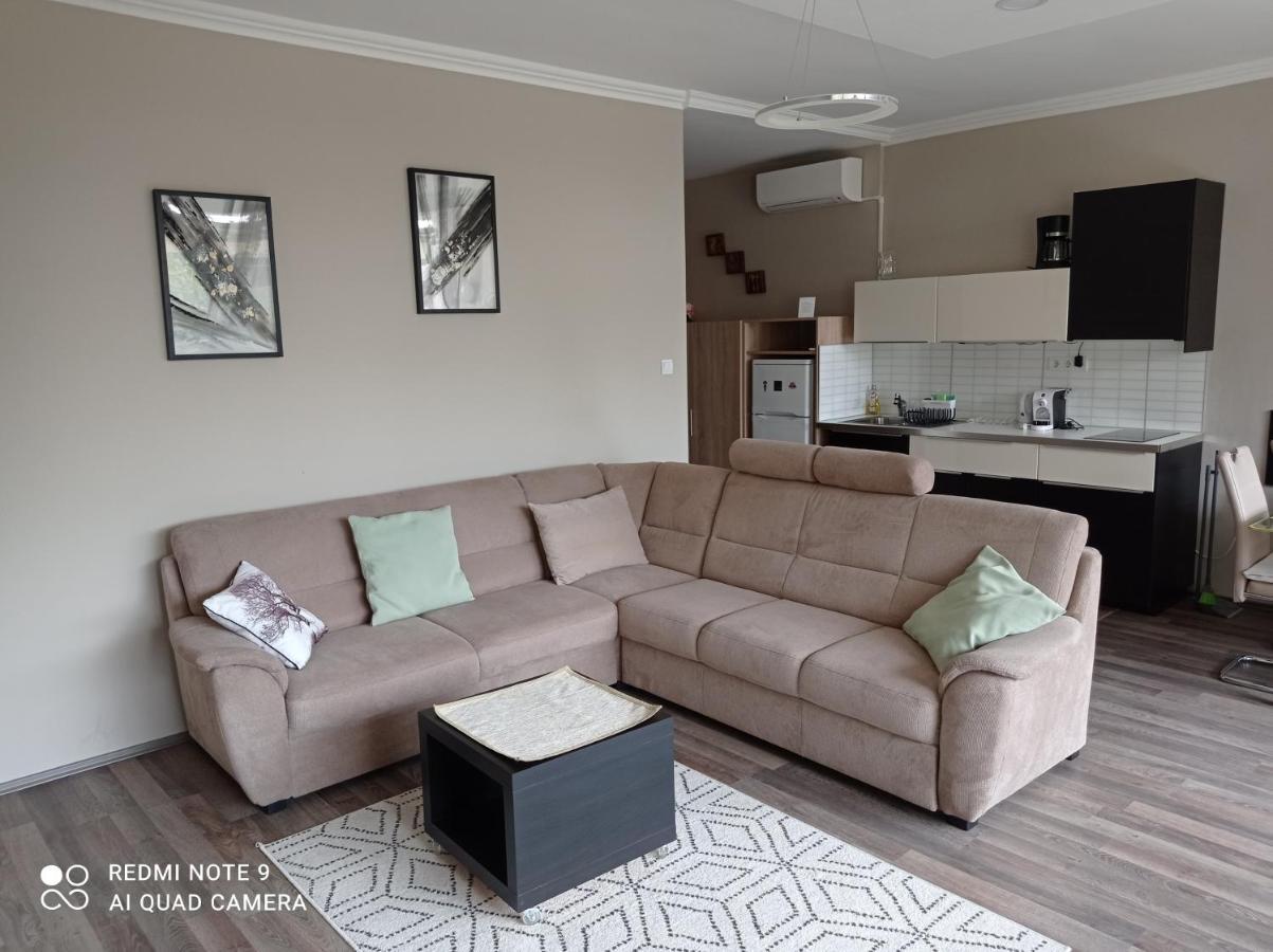 Lux Apartman Balatonfured Ngoại thất bức ảnh